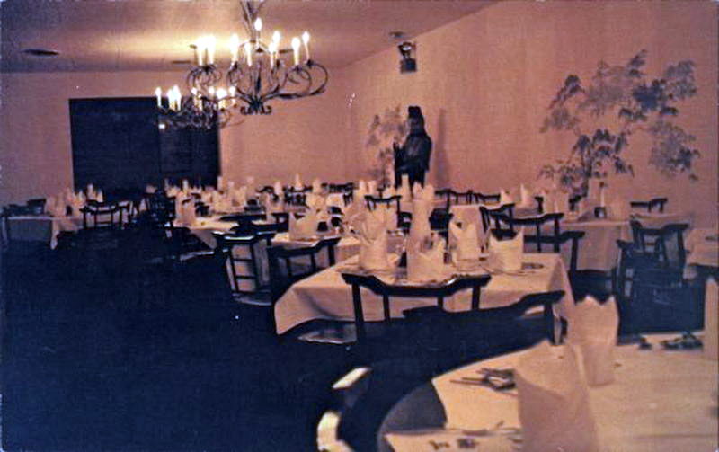 Moys Restaurant - Vintage Postcard